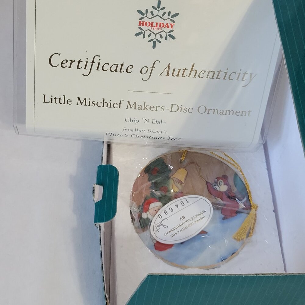Walt Disney Classics Collection Little Mischief Makers Disk Ornament Chip N Dale